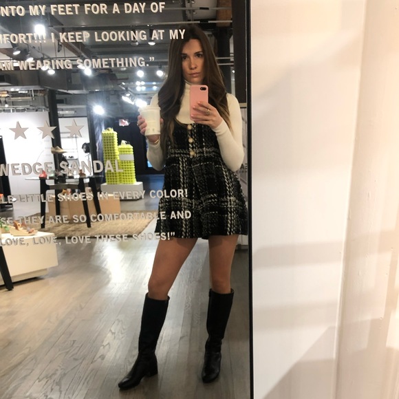 Meet your POSH AMBASSADOR, Samantha ✨ - Picture 2 of 8